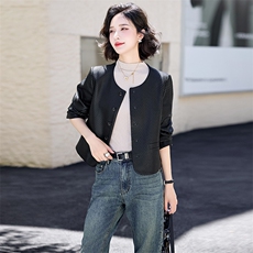 黑色小香风皮衣外套女春秋2024新款高级感洋气减龄超好看夹克上衣，女装短外套，恋慕依尚