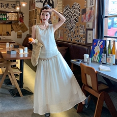 度假风穿搭刺绣亮片无袖上衣配半身裙套装女夏2025新款减龄两件套，女装套装/套裙，2C271