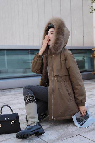 2021早冬上新大狐狸毛领盘扣设计中长款派克服,女装,红雀纺