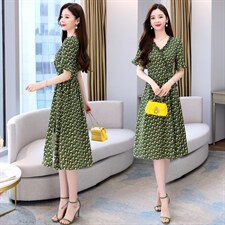 2022夏季新款时尚印花连衣裙，女装连衣裙，金典明美