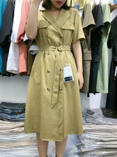 时尚大气风衣式连衣裙，女装风衣，佐妍千黛