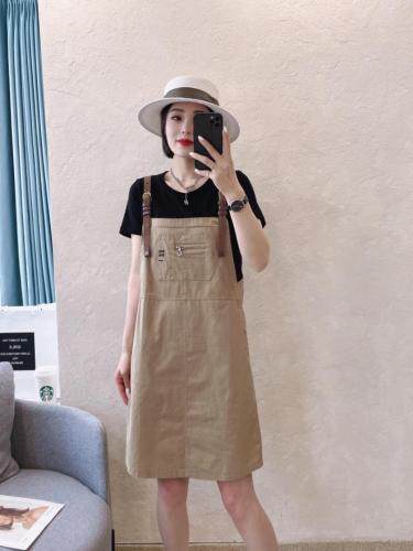 假两件套连衣裙，女装连衣裙，依伊贝诺