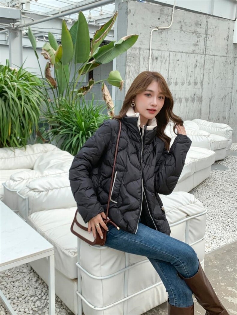 短裤羽绒服白鸭绒立领时尚修身外套，女装羽绒服，茗格拉