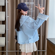 现货-2025新款浅蓝色蕾丝拼接连帽防晒衣外套女夏P145-K208，女装短外套，帛锦泉