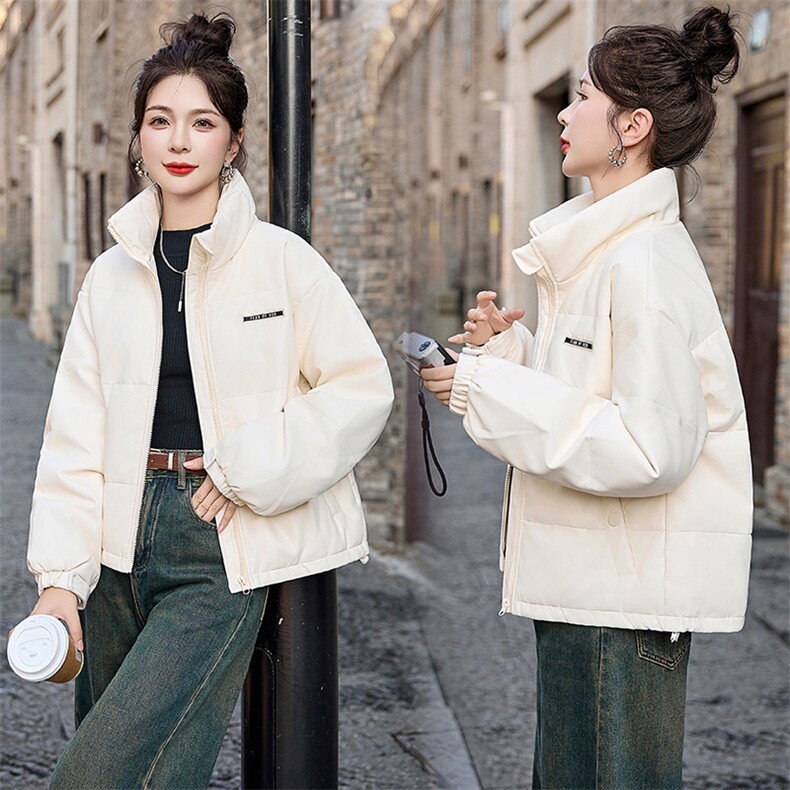 米白免洗皮衣羽绒服女2024冬季新款小个子宽松立领保暖白鸭绒外套，女装羽绒服，雅佳俏