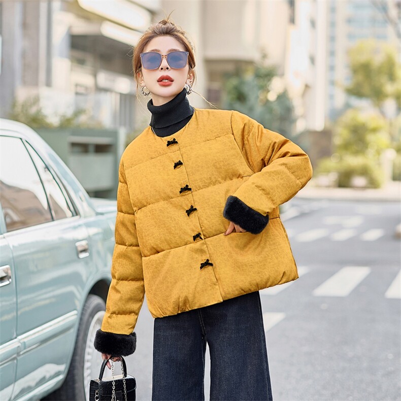 新中式提花羽绒服女2024冬季款毛绒拼接小个子白鸭绒保暖外套,女装羽绒服,卡杰菲