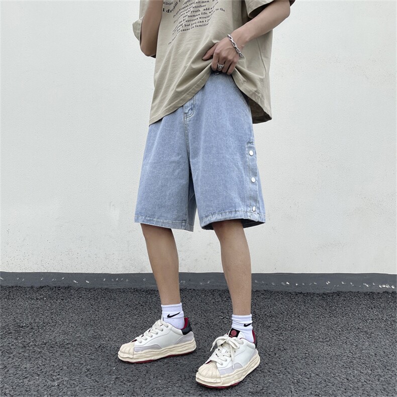侧边纽扣设计牛仔短裤男夏季休闲宽松五分裤图片