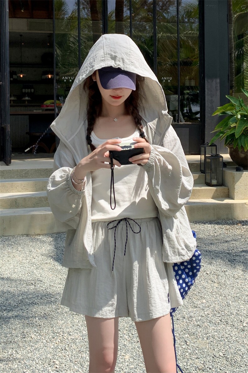 薄款透气设计感防晒两件套2025夏季时髦连帽抽绳上衣搭配短裤套装,女装套装/套裙,浙宝A馆126