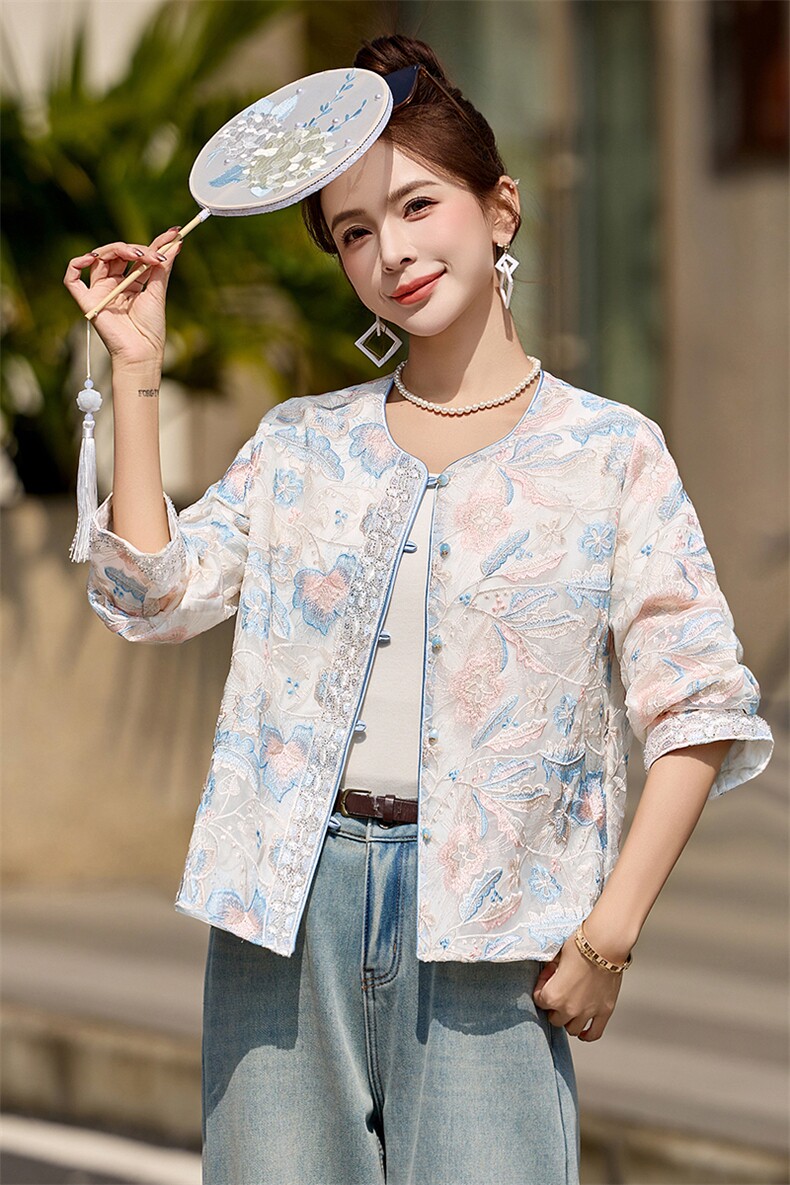 新中式国风外套女2025春季新款复古刺绣提花设计感小众高级感上衣,女装短外套,布芭啦
