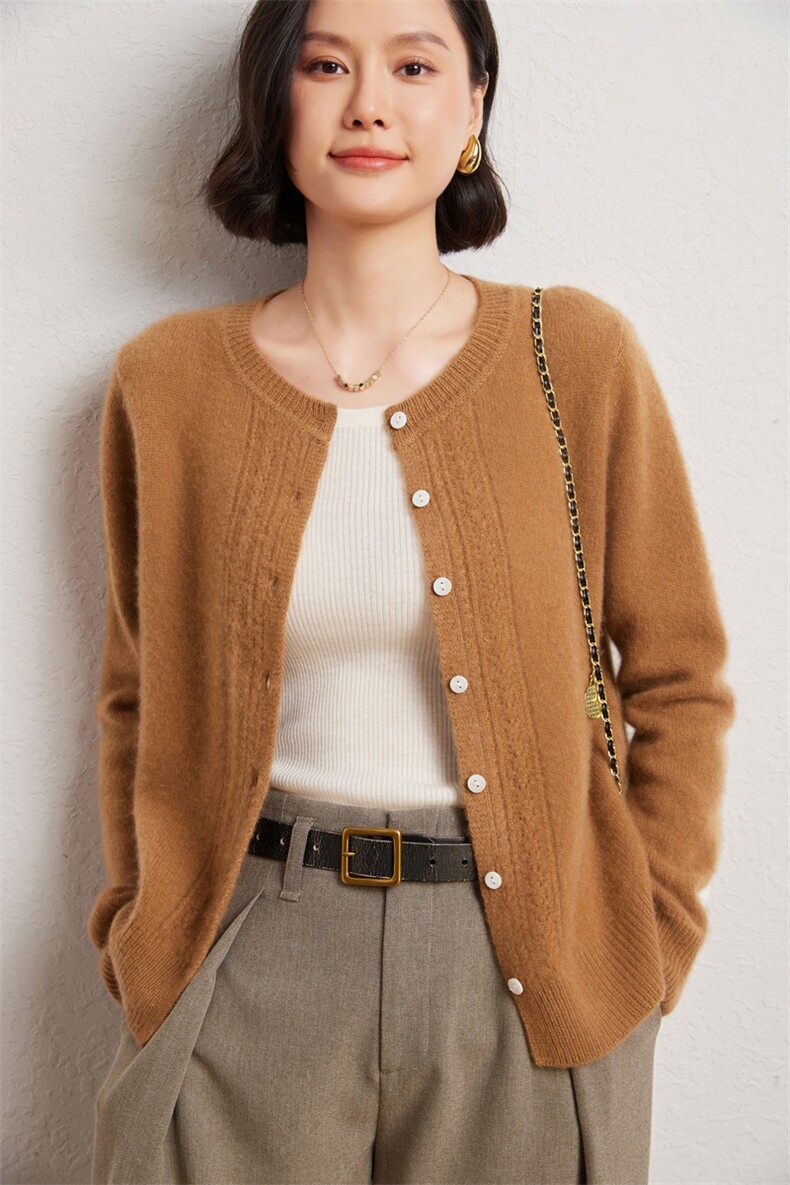 25春秋精纺羊毛开衫女圆领钻石彩扣毛衣超软宽松休闲外套上衣,女装羊绒衫,臻维羊绒