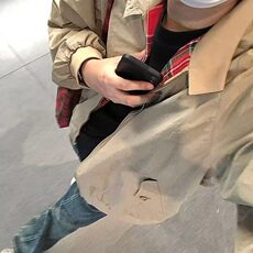 卡其色