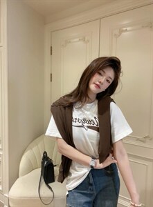 含羊毛两件套图片