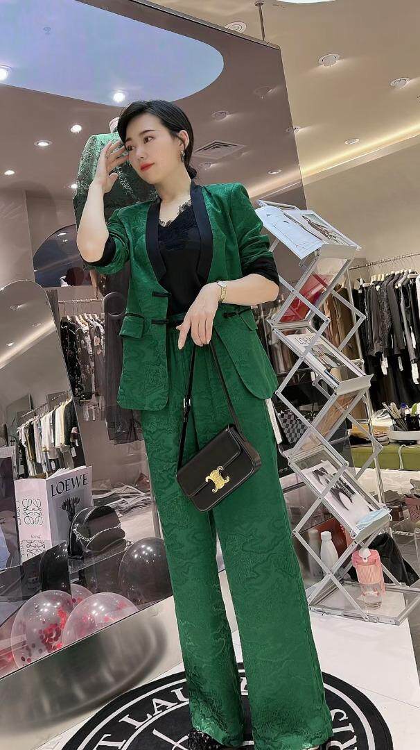 夏装套装，女装职业装，雅尼拉