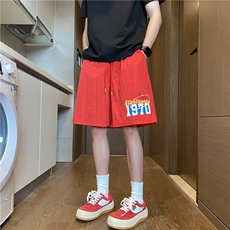 红色
