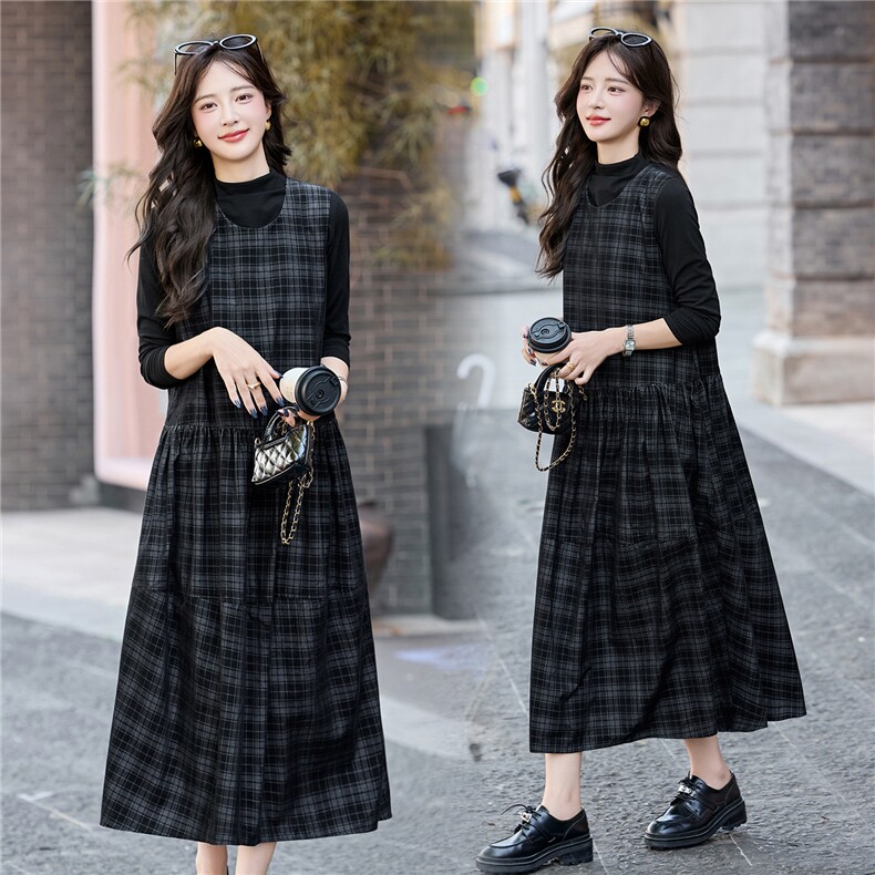 格子两件套2025年秋季新款优雅休闲气质显瘦打底衫格纹背心裙套装，女装套装/套裙，冬木谷雨