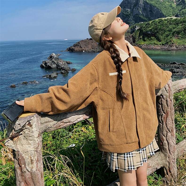 美式复古驼色灯芯绒外套女春秋独特漂亮休闲减龄超火好看夹克上衣,女装短外套,浙宝189