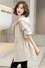 风衣女中长款2025春季新款韩版宽松连帽减龄休闲春秋工装chic外套，女装短外套，依万里