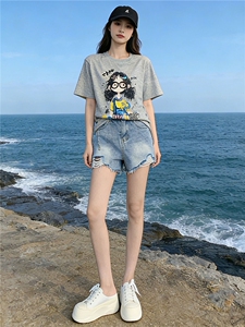 潮流休闲时尚运动套装女夏季新款圆领印花刺绣上衣牛仔短裤两件套图片