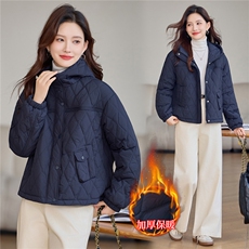 现货!2025年冬季时尚连帽加厚女外套，女装棉衣/棉服，依恋蒂丝