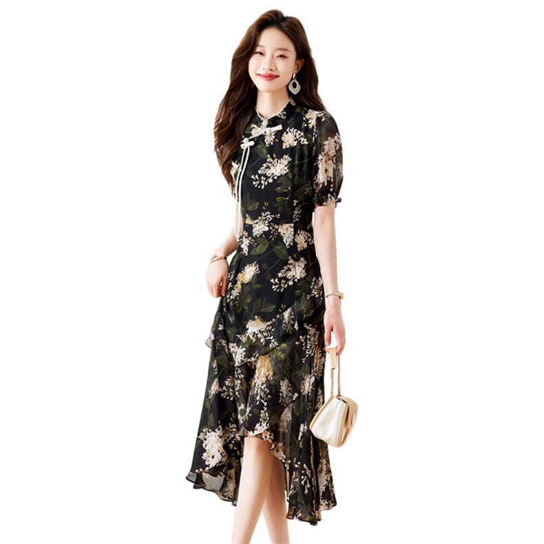 2025夏季复古立领荷叶边花朵不规则长款连衣裙,女装连衣裙,施恩睿棋