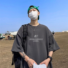 深灰色