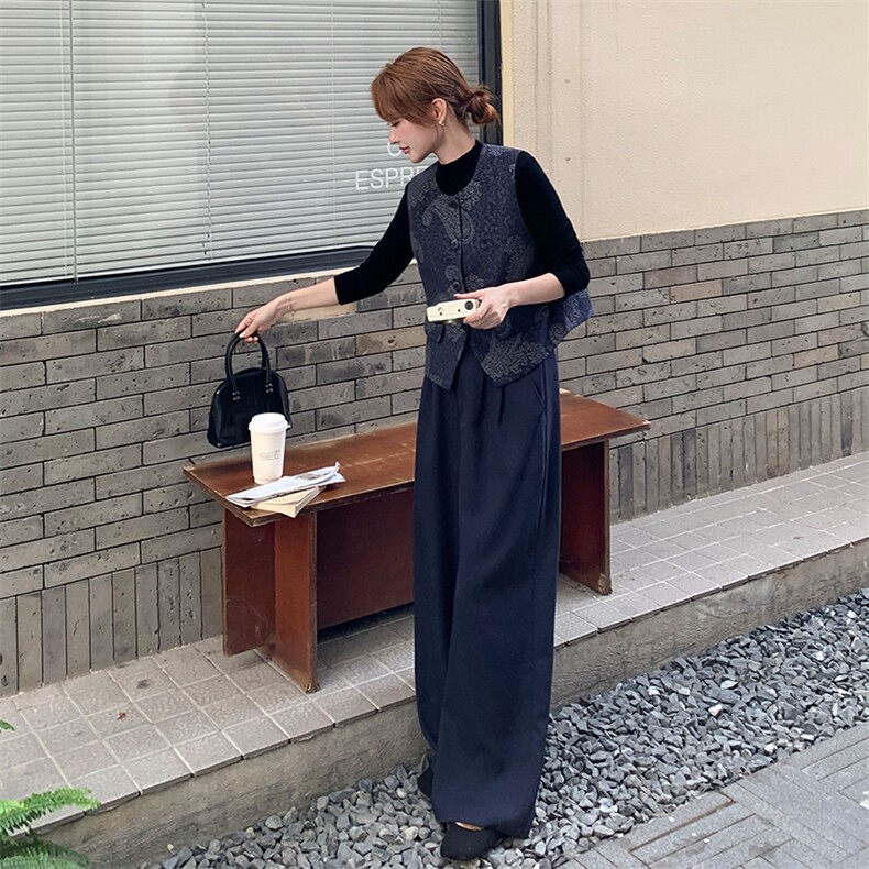 高级感印花马甲打底衫套装女2025春秋季新款气质减龄阔腿裤三件套图片