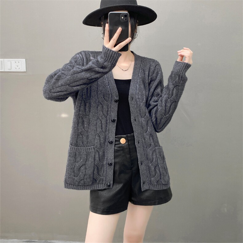 欧货秋冬软糯纯山羊绒开衫女V领毛衣加厚宽松扭花披肩外套针织衫,女装羊绒衫,织绒羊