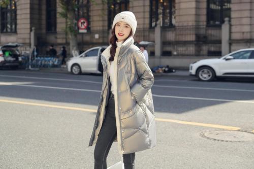 现货2021冬季新品羽绒服大量上市！,女装羽绒服,艾格依
