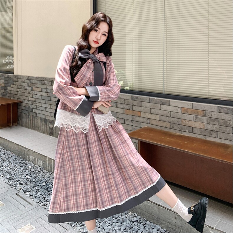 现货新款2025秋季条纹拼接两件套装裙子,女装套装/套裙,含赞