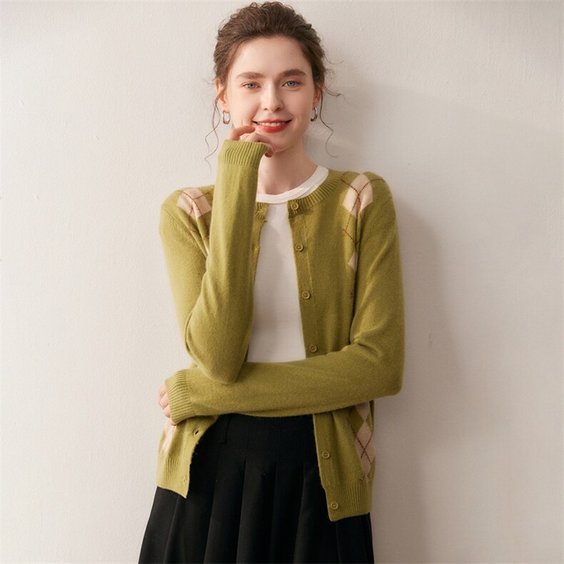 菱形嵌花系扣山羊绒针织开衫女软糯宽松毛衣外套2025秋冬羊毛圆领,针织衫/毛衣,朵沐纯羊绒