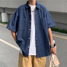 深蓝色