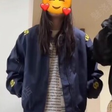 藏青色