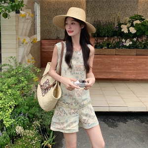 新中式国风碎花无袖马甲短裤套装女夏巨好看小众不撞款两件套通勤图片