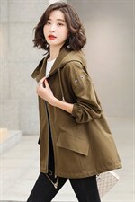 大码秋冬装薄绒款宽松派克服外套女胖mm加肥加大码女装200斤风衣，女装短外套，依万里