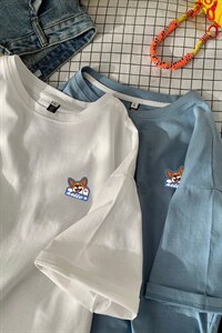 灰色