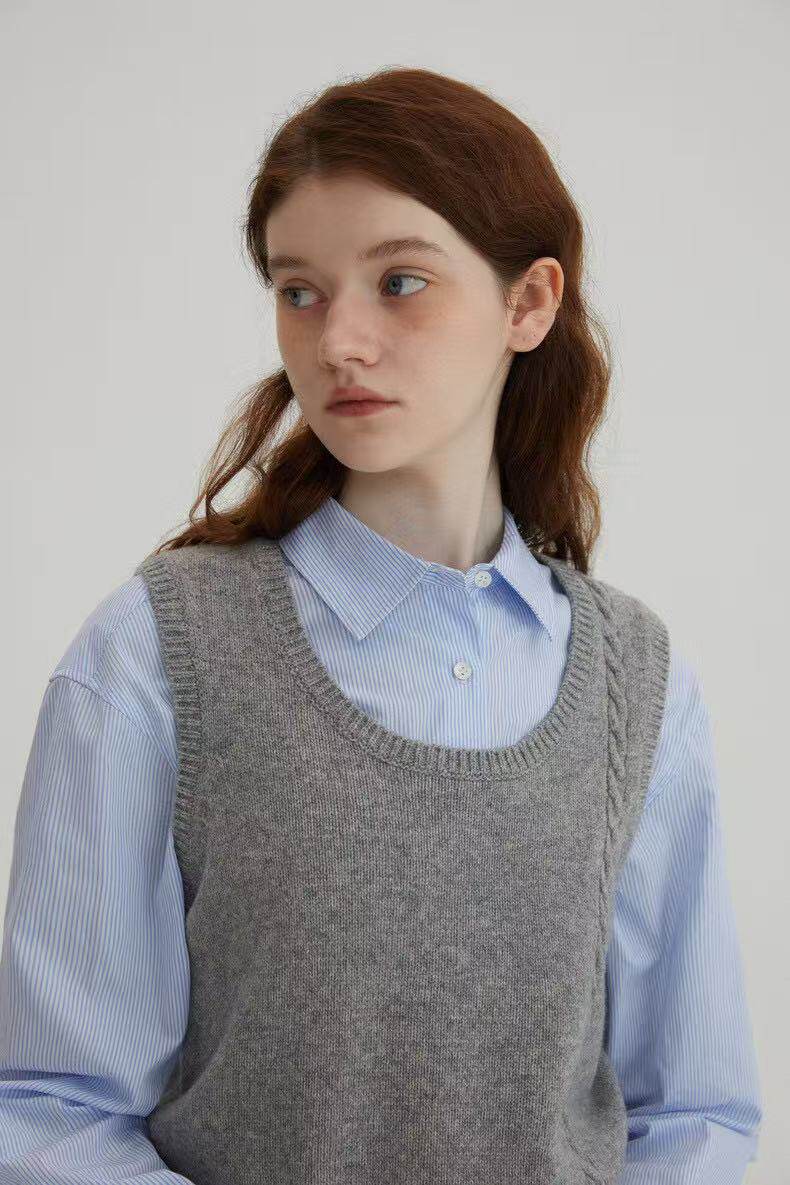 2025年秋季常规通勤马甲时尚百搭通勤，女装马甲，伊绒腾羊绒