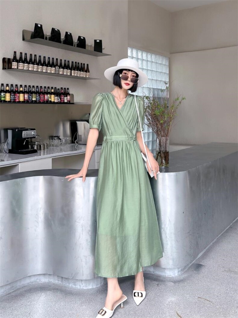 夏季新款连衣裙，女装连衣裙，一露玛娜