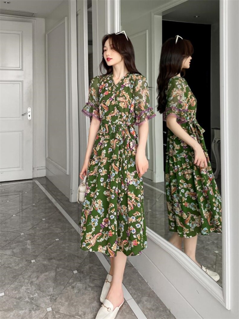 夏季新款碎花雪纺连衣裙，女装连衣裙，秀水百合