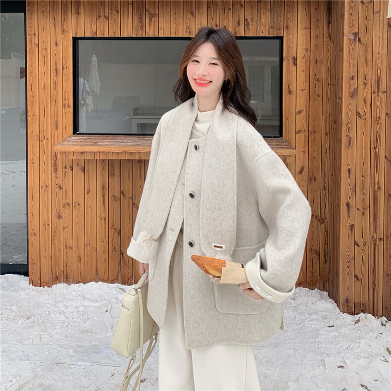 8676羊绒呢料大衣带围脖8676-P255-K378,女装羊绒大衣,2C232
