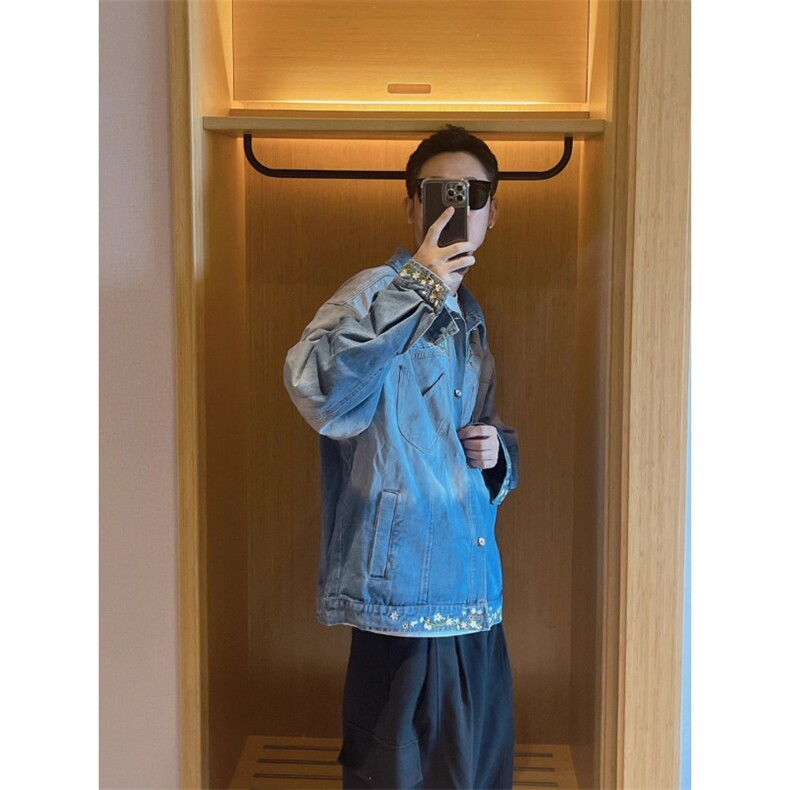 JK8973-P73美式复古秋季新款花卉潮牌设计感渐变刺绣牛仔夹克,男装夹克,电商B323A