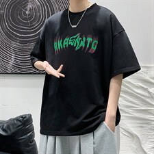 黑色