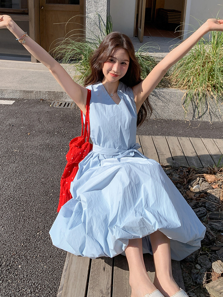 蓝色v领无袖连衣裙女2025年夏季新款法式超好看甜美减龄背心长裙,女装连衣裙,慧尚依恋