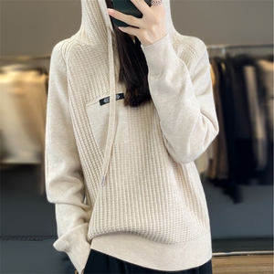 时尚百搭绿色针织帽衫 修身显瘦长袖毛衣 舒适保暖女款外套图片