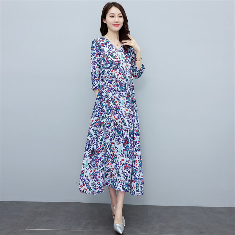 2025年夏季新款时尚百搭显瘦宽松V领印花复古七分袖小碎花连衣裙,女装连衣裙,媚琳依坊