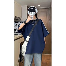 藏青色