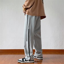 灰色