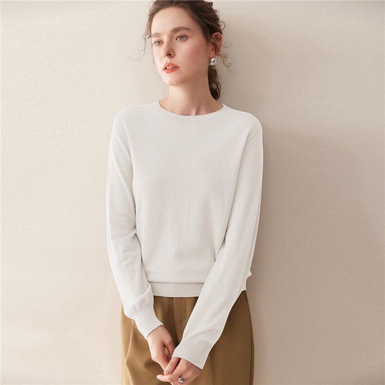 秋季新款纯色针织平面圆领针织套头上衣，女装羊毛衫，庆大羊绒