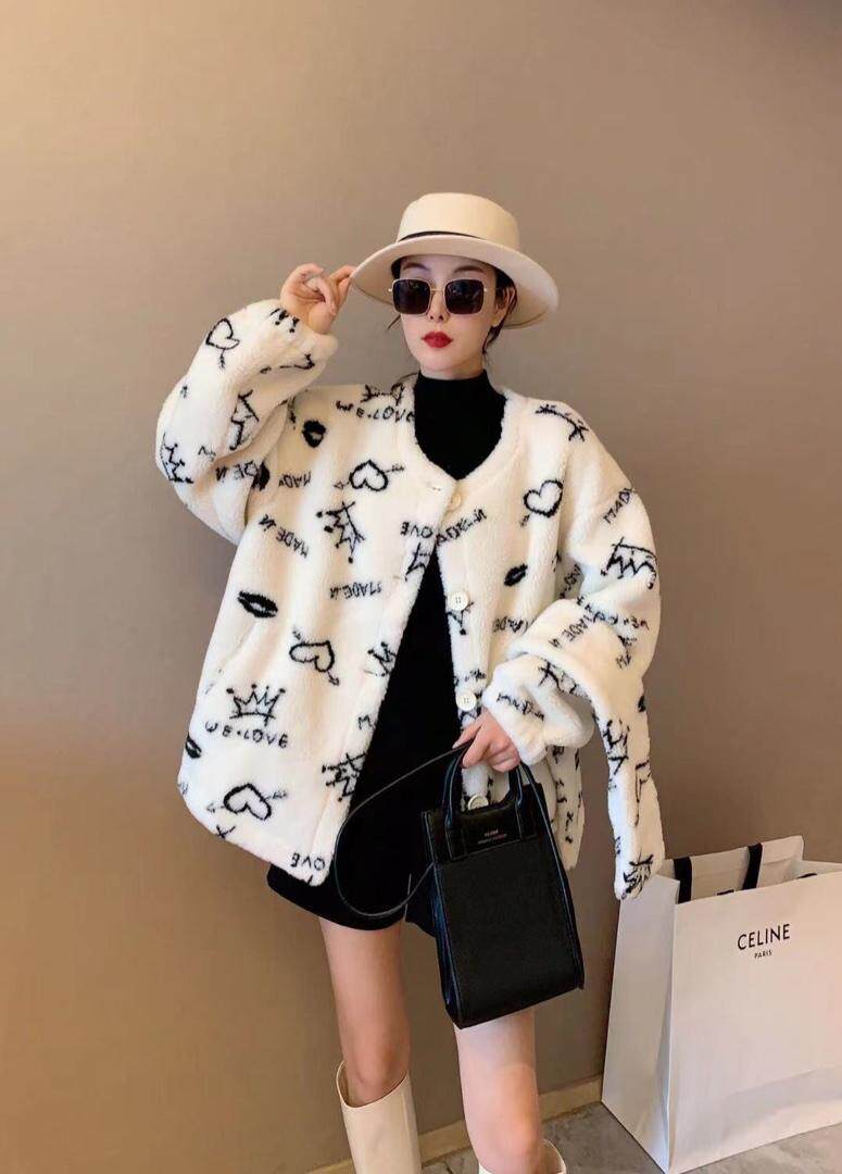 围脖字母款皮毛一体外套，其它，贝依维娅