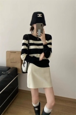 时尚百搭休闲条纹圆领针织衫优雅显瘦尽显女性魅力，女装针织衫/毛衣，暖姿羊绒