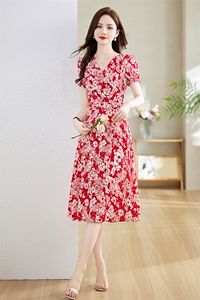雪纺连衣裙夏季2024新款衣服大码女装超好看高端精致气质连身裙子图片